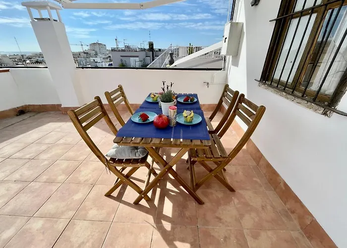 Sunny Apartment Central Sitges