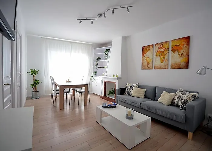 Sunny Apartment Central Sitges